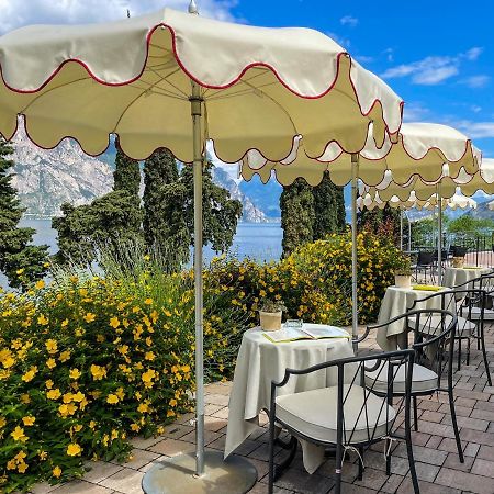 Hotel Oasi Beach Malcesine Bagian luar foto