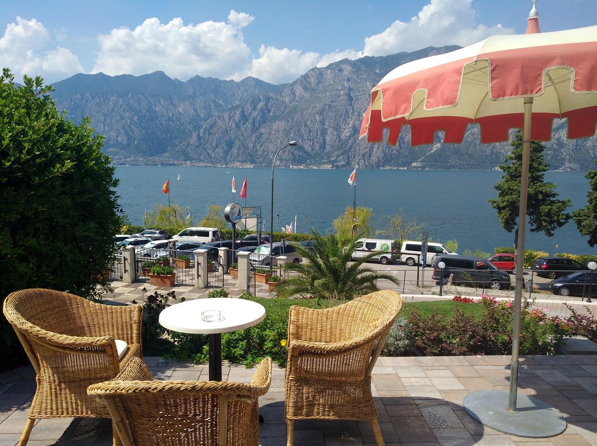 Hotel Oasi Beach Malcesine Bagian luar foto