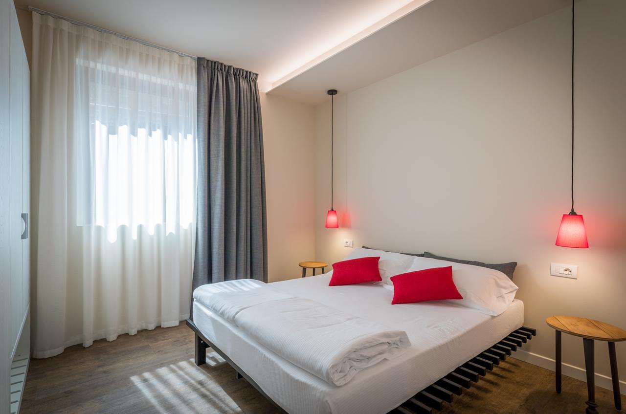 Hotel Oasi Beach Malcesine Bagian luar foto